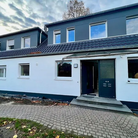 Beverlodge Apartment